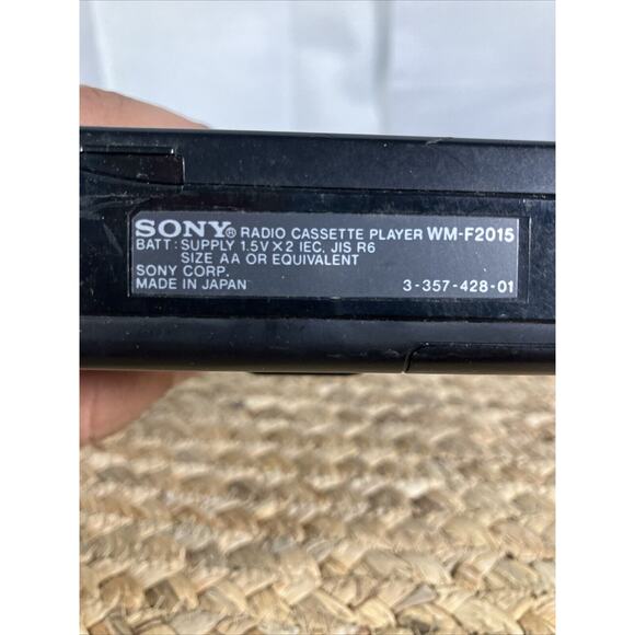 Vintage Sony Walkman‎ Cassette Tape Player WM-2015 For Parts - Picture 7 of 7